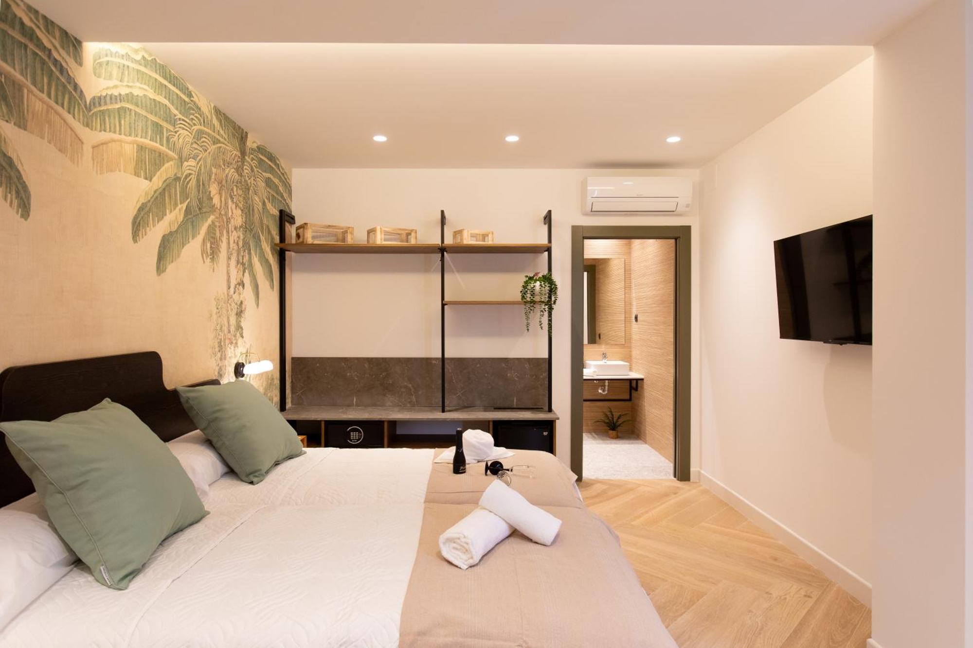 Boutique Rooms Playa Burriana Nerja Exterior photo
